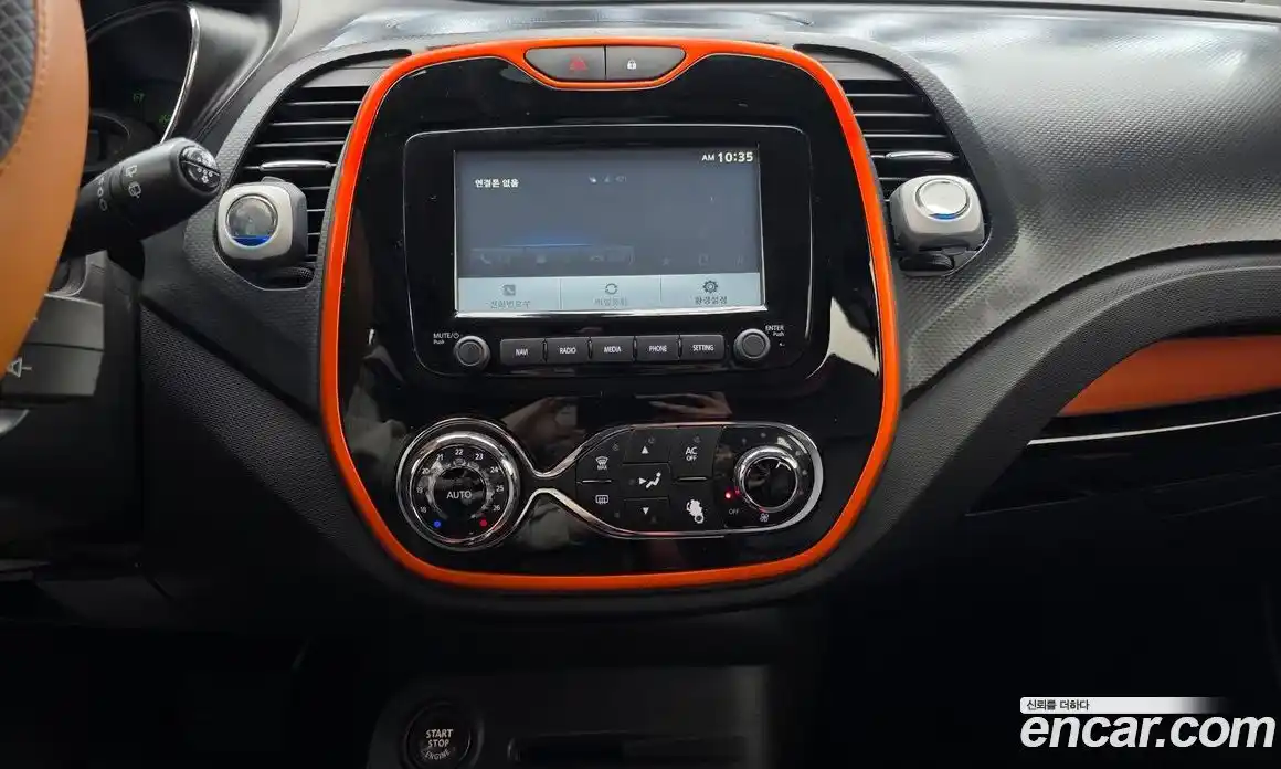 Renault QM3 2015 1.5 Автомат в Москве № 614161, фото 13