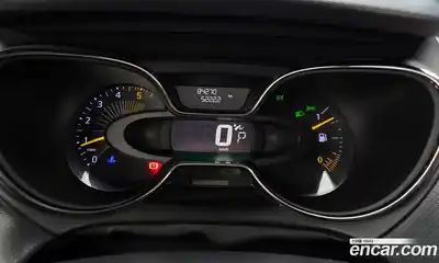 Renault QM3 2015 1.5 Автомат в Москве № 614161, миниатюра 7