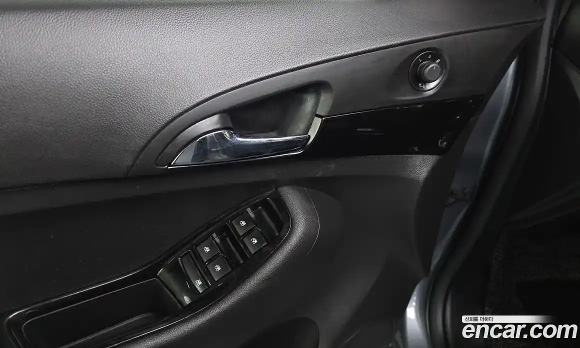 Chevrolet Orlando 2015 2.0 Автомат в Москве № 614645, фото 17