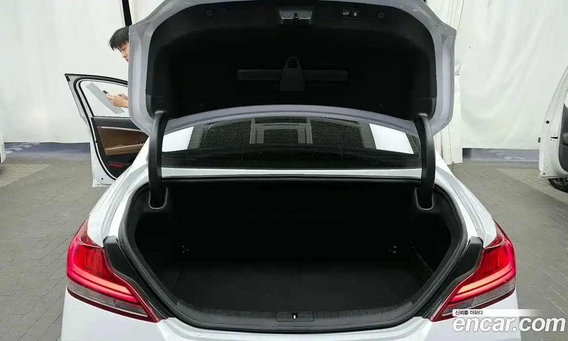 Genesis G70 2020 2.0 Автомат в Москве № 615083, фото 20