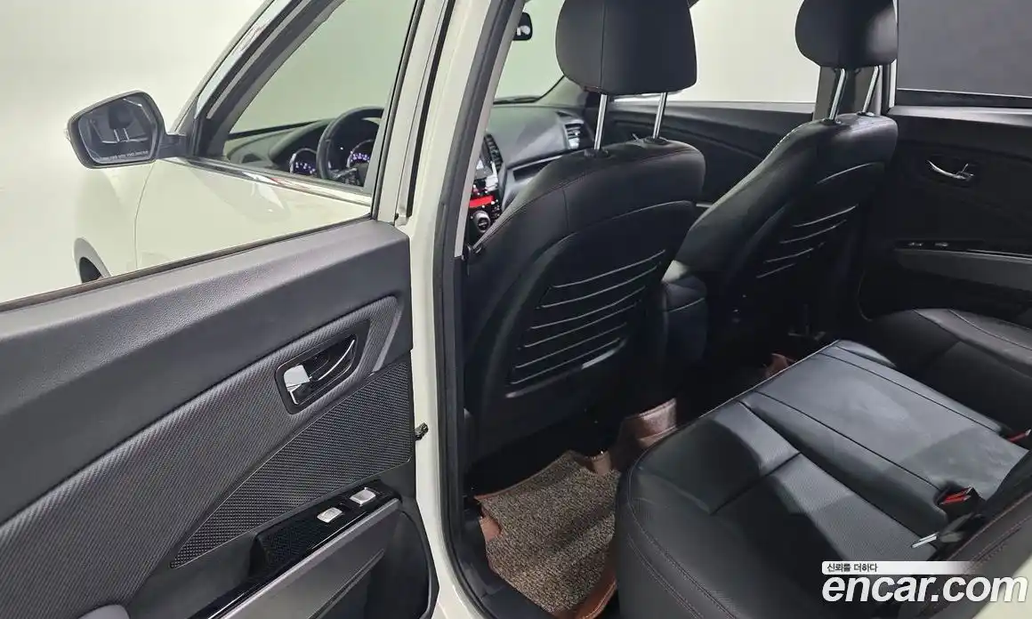 SsangYong TIBOLI 2017 1.6 Автомат в Москве № 616587, фото 17