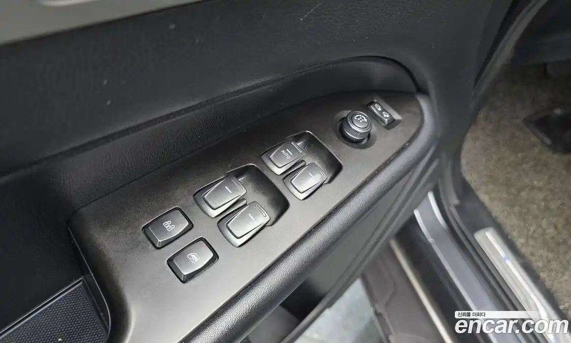 SsangYong Rexton 2018 2.2 Автомат в Москве № 617122, фото 14