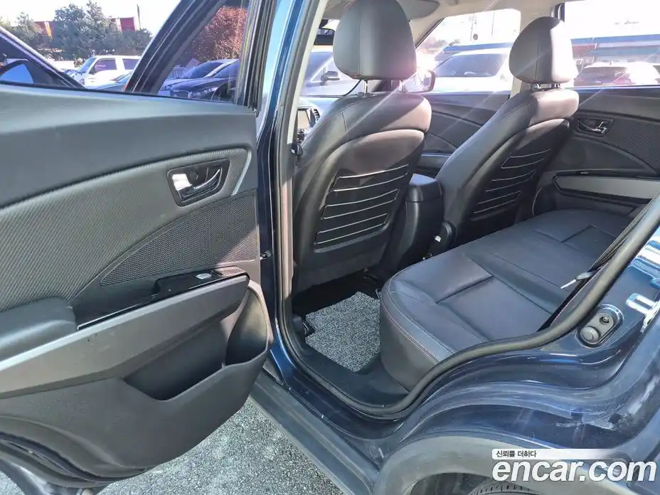 SsangYong TIBOLI 2019 1.6 Автомат в Москве № 617426, фото 18