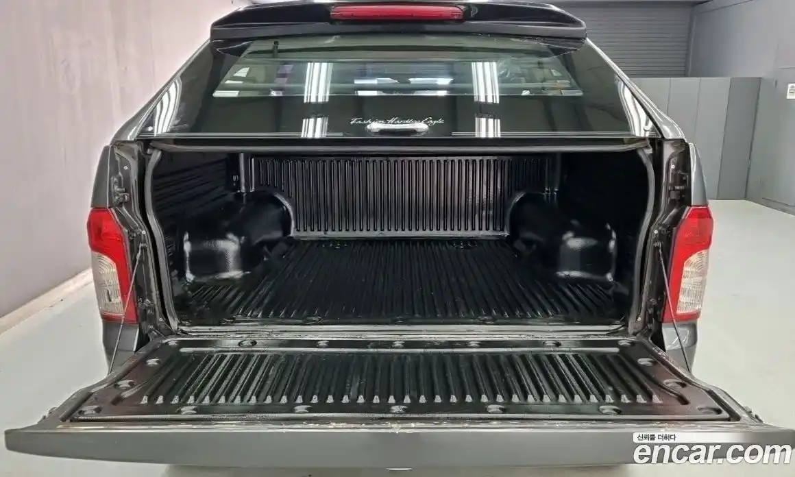 SsangYong Korando 2015 2.0 Автомат в Москве № 617741, фото 16