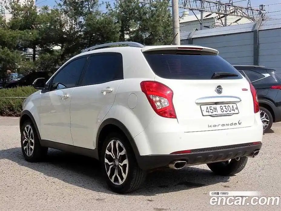 SsangYong Korando 2016 2.2 Автомат в Москве № 617855, фото 3