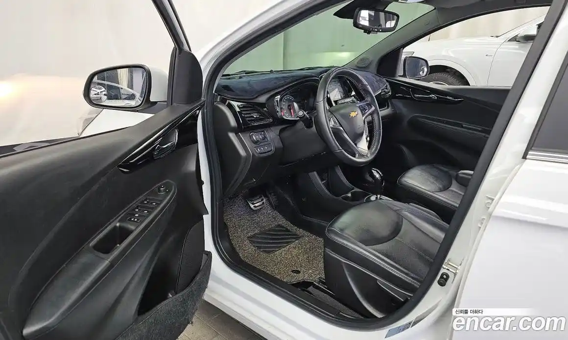 Chevrolet Spark 2017 1.0 Автомат в Москве № 618648, фото 10