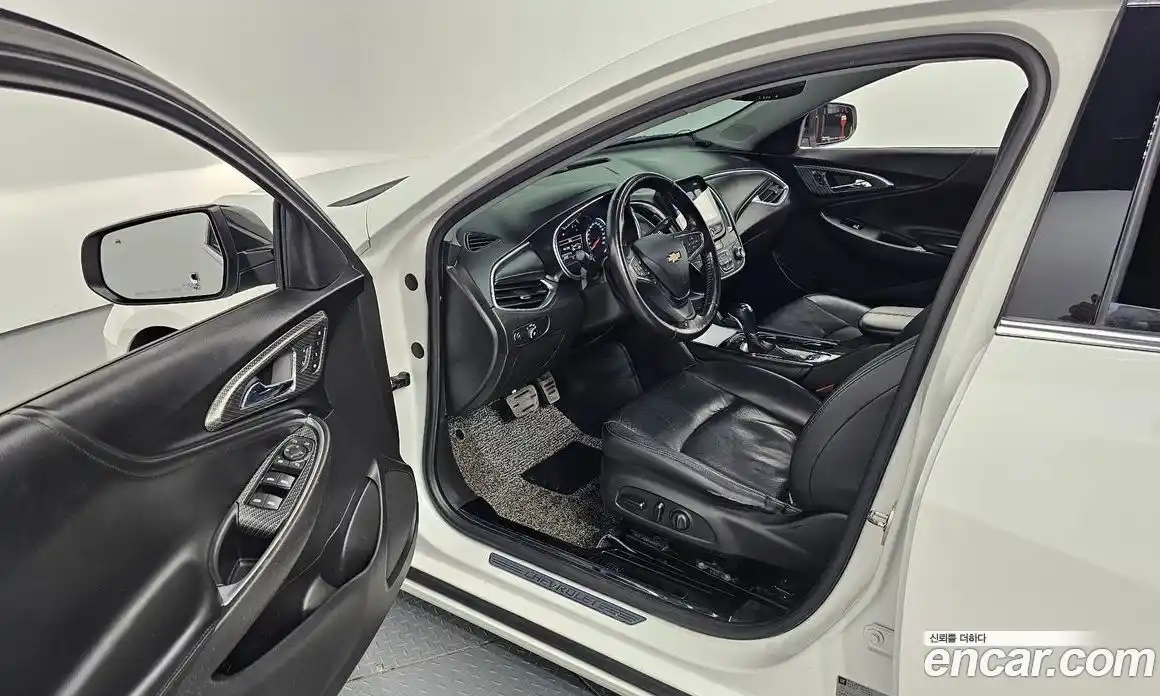 Chevrolet Malibu 2017 2.0 Автомат в Москве № 618867, фото 11