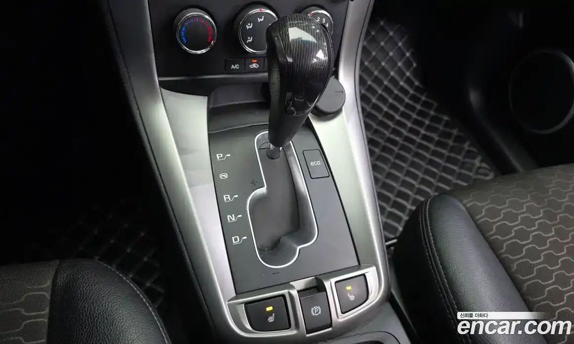 Chevrolet Captiva 2015 2.2 Автомат в Москве № 619175, фото 9