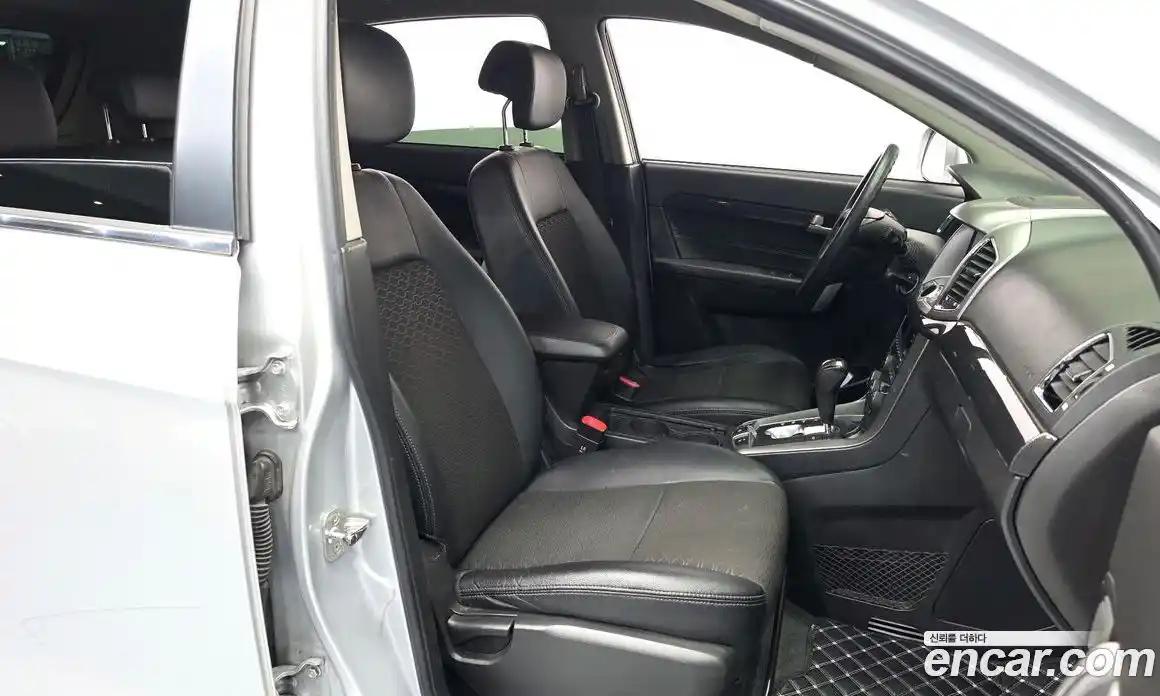 Chevrolet Captiva 2015 2.2 Автомат в Москве № 619175, фото 10