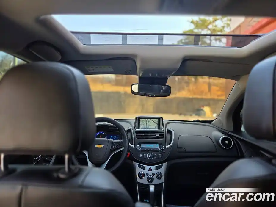 Chevrolet Trax 2015 1.4 Автомат в Москве № 619263, фото 14