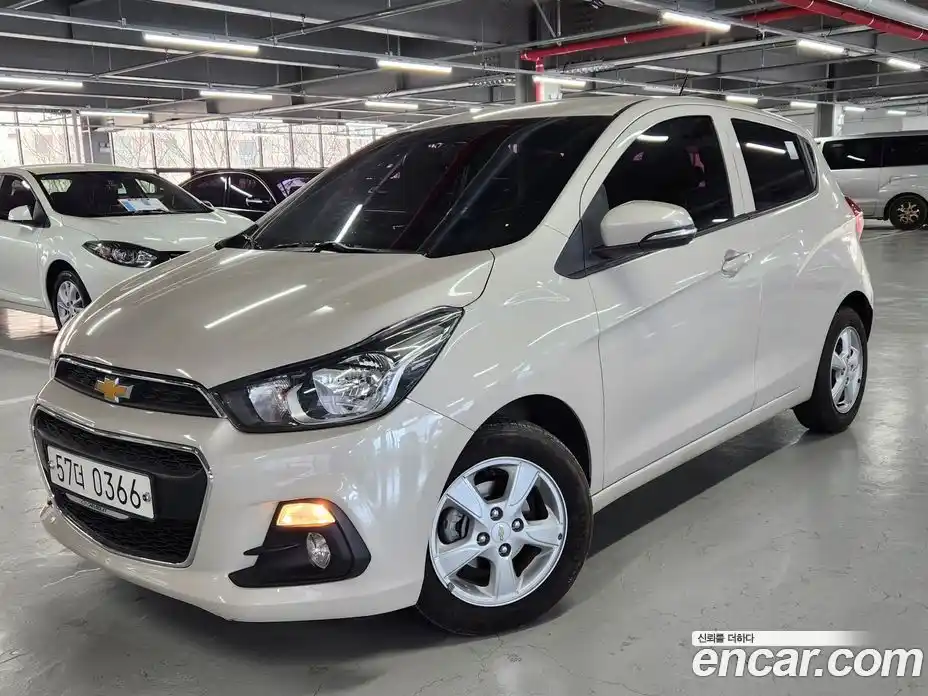 Chevrolet Spark 2017 1.0 Автомат в Москве № 619296, фото 1