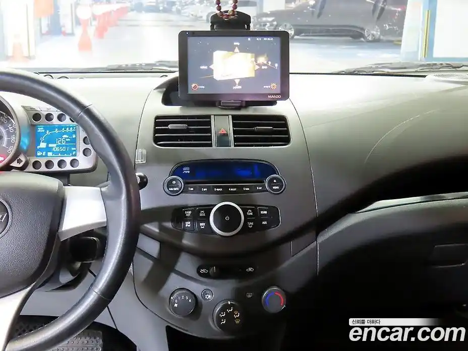 Chevrolet Spark 2012 1.0 Автомат в Москве № 619364, фото 11