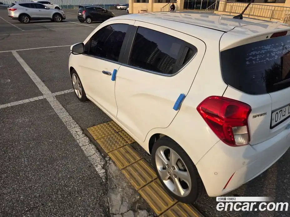 Chevrolet Spark 2016 1.0 Автомат в Москве № 619426, фото 8