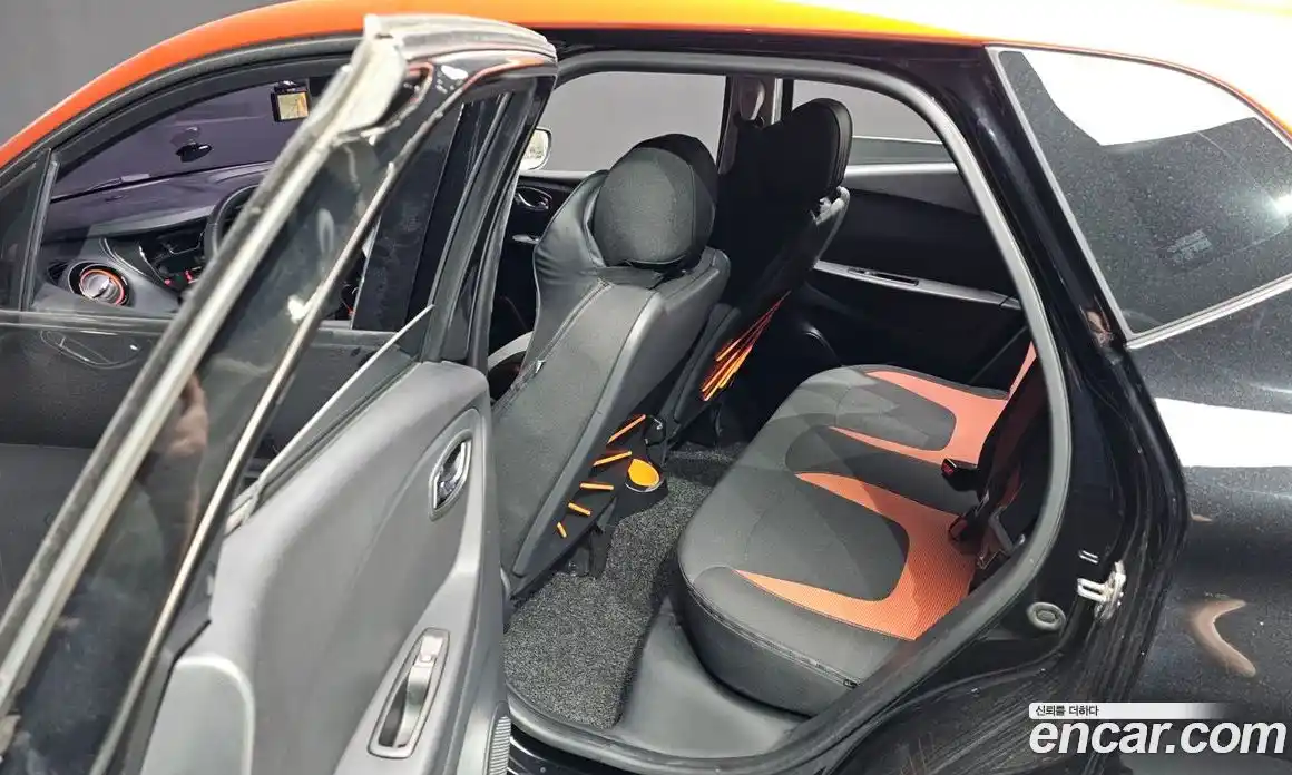 Renault QM3 2014 1.5 Автомат в Москве № 619842, фото 13