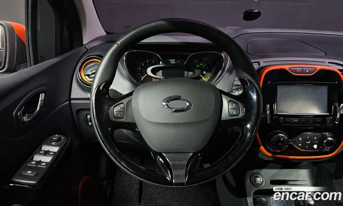 Renault QM3 2014 1.5 Автомат в Москве № 619842, фото 14