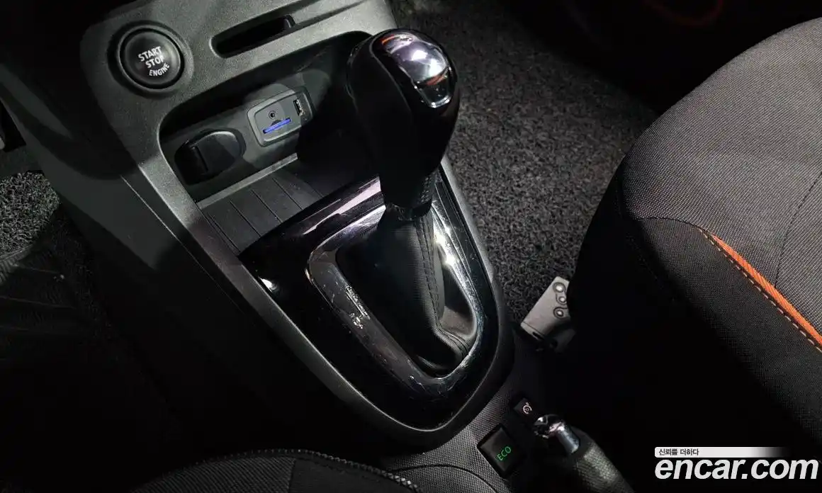 Renault QM3 2014 1.5 Автомат в Москве № 619842, фото 9