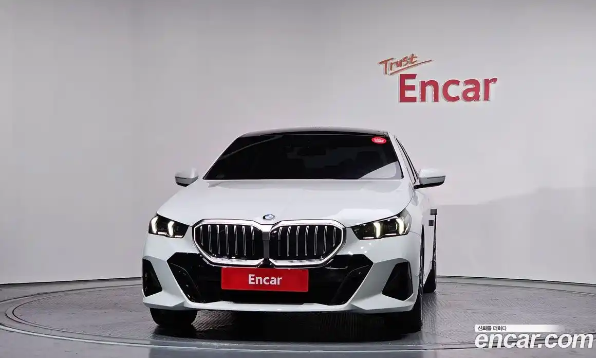 BMW 5-Series 2025 2.0 Автомат в Москве № 620518, фото 3