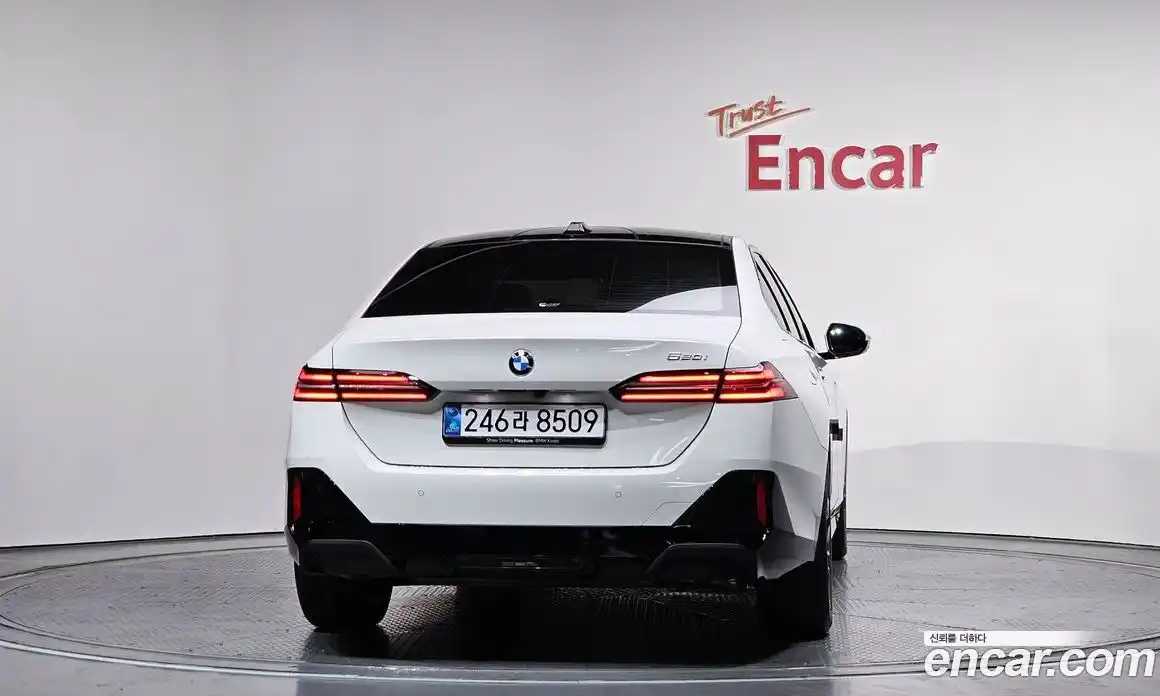 BMW 5-Series 2025 2.0 Автомат в Москве № 620518, фото 4