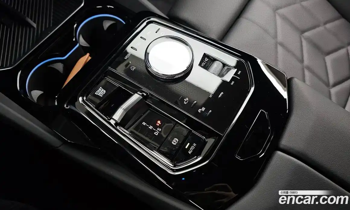 BMW 5-Series 2025 2.0 Автомат в Москве № 620518, фото 9