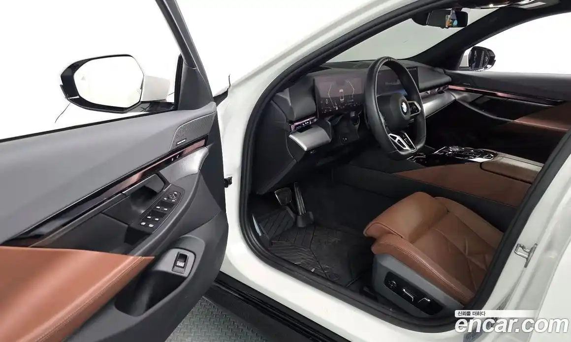 BMW 5-Series 2024 2.0 Автомат в Москве № 621017, фото 11