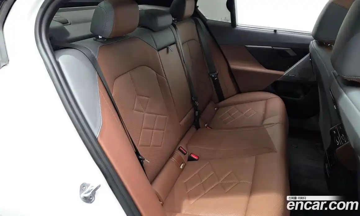 BMW 5-Series 2024 2.0 Автомат в Москве № 621017, фото 12