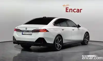 BMW 5-Series 2024 2.0 Автомат в Москве № 621017, миниатюра 2