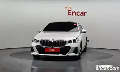 BMW 5-Series 2024 2.0 Автомат в Москве № 621017, миниатюра 3