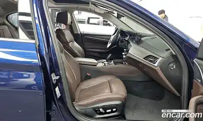 BMW 5-Series 2018 2.0 Автомат в Москве № 621247, миниатюра 11