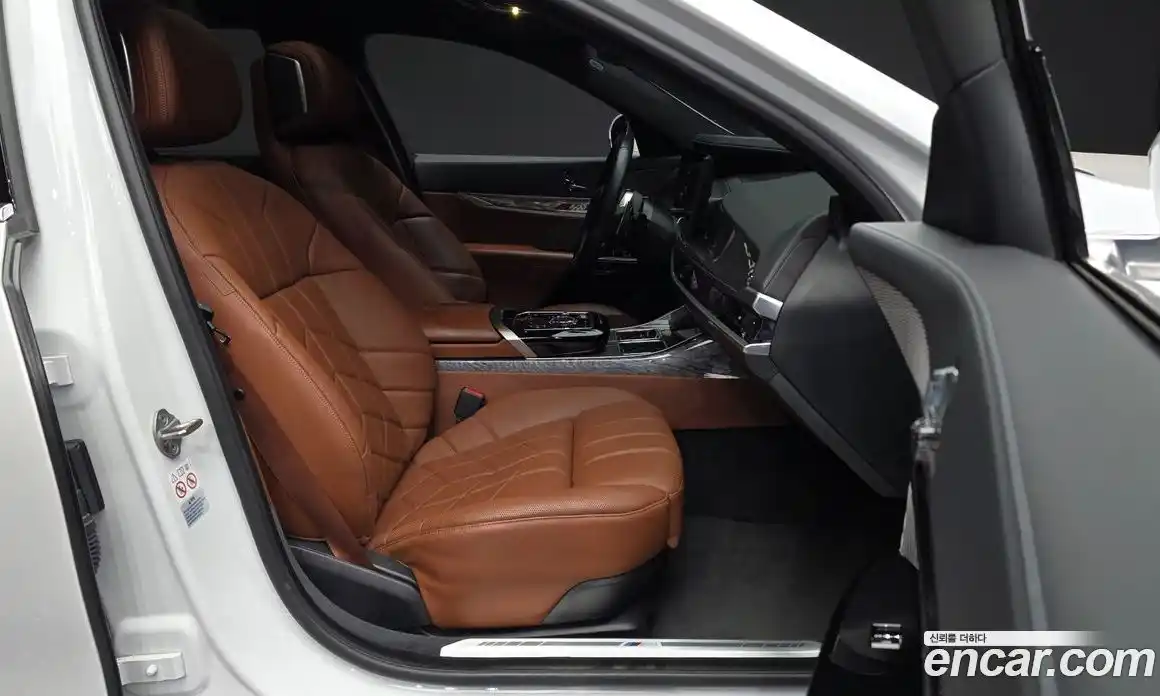 BMW 7-Series 2023 3.0 Автомат в Москве № 621543, фото 11