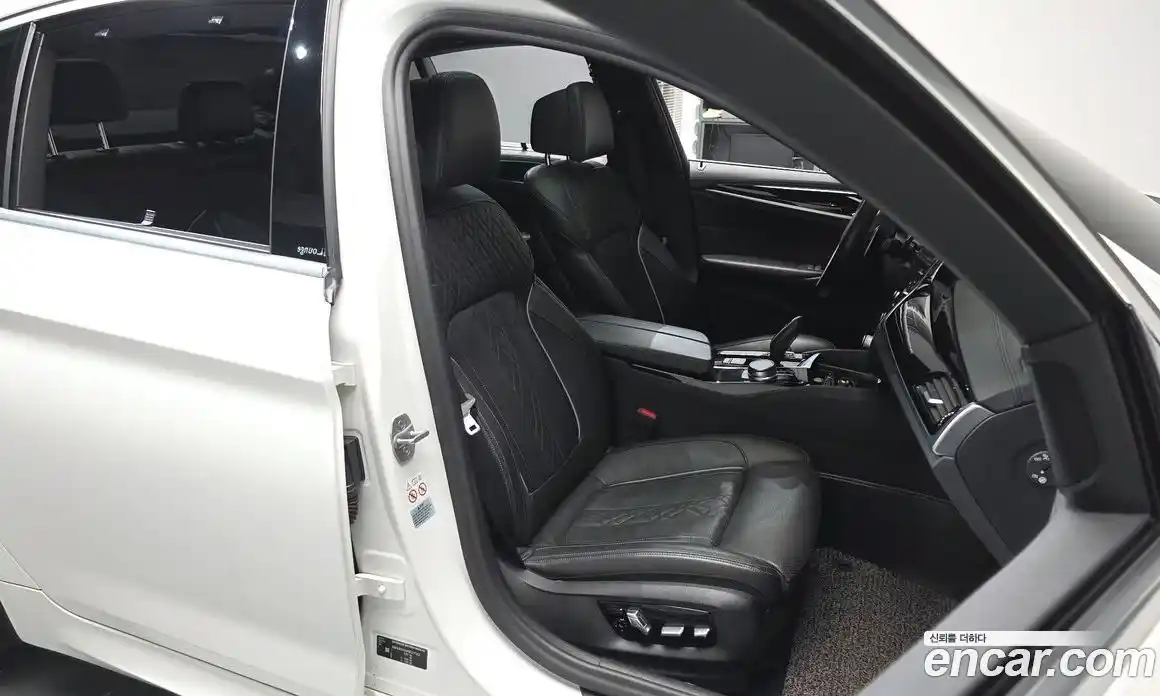 BMW 5-Series 2019 2.0 Автомат в Москве № 621599, фото 11