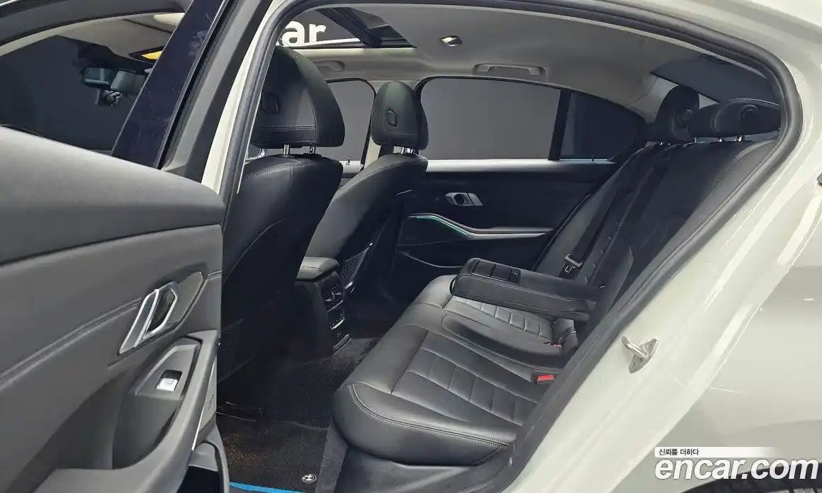 BMW 3-Series 2021 2.0 Автомат в Москве № 622311, фото 12