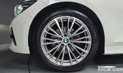 BMW 3-Series 2021 2.0 Автомат в Москве № 622311, миниатюра 5