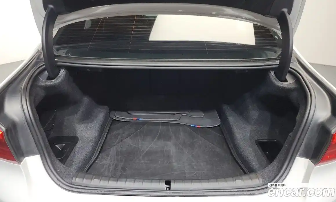 BMW 5-Series 2018 2.0 Автомат в Москве № 622361, фото 20