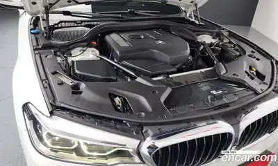 BMW 5-Series 2018 2.0 Автомат в Москве № 622361, миниатюра 6