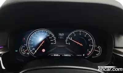 BMW 5-Series 2018 2.0 Автомат в Москве № 622361, миниатюра 8