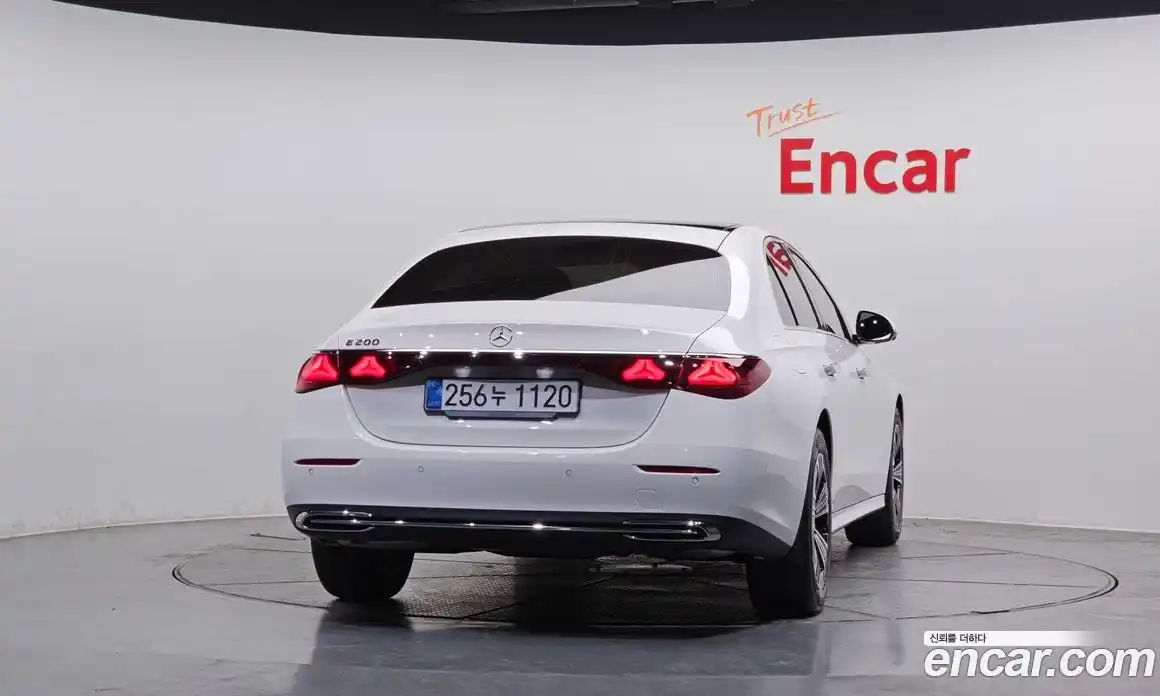 Mercedes-Benz E-Class 2026 2.0 Автомат в Москве № 622585, фото 4