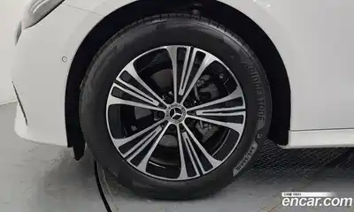 Mercedes-Benz E-Class 2026 2.0 Автомат в Москве № 622585, миниатюра 5