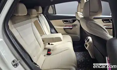 Mercedes-Benz GLC-Class 2025 2.0 Автомат в Москве № 622874, миниатюра 12