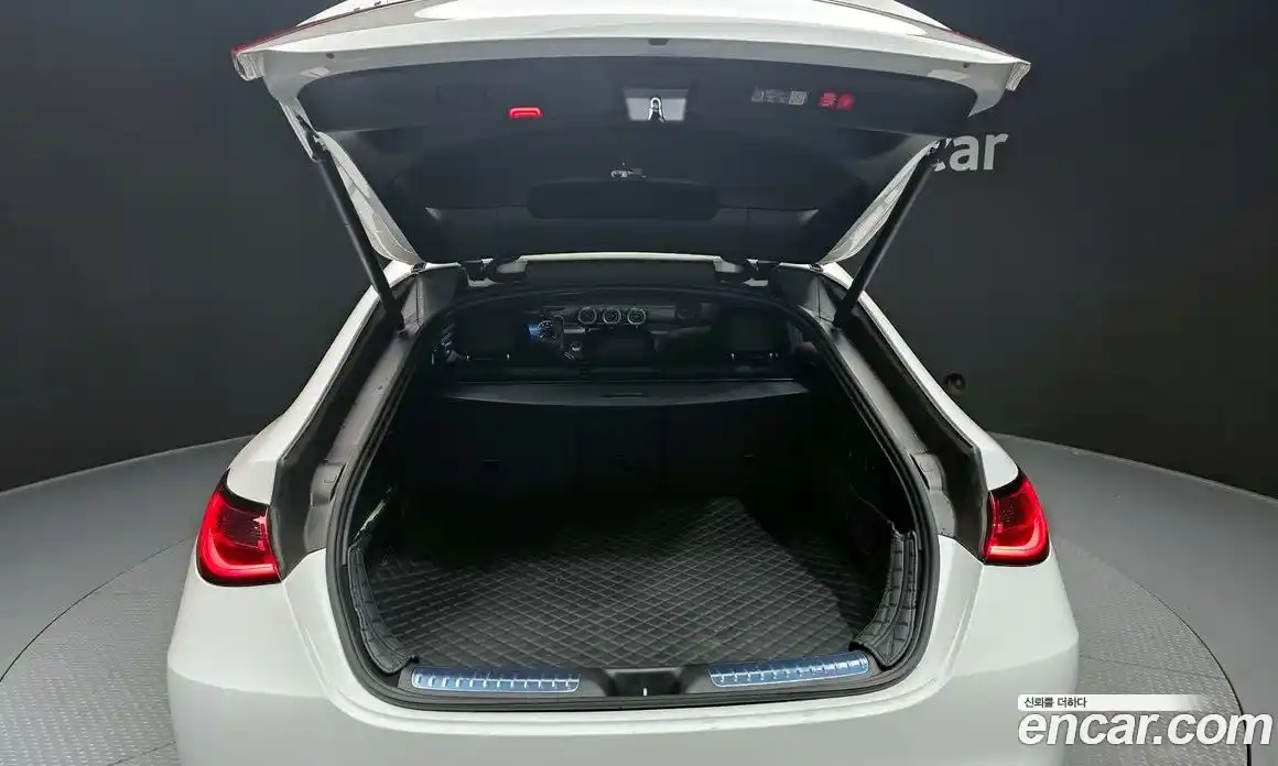 Mercedes-Benz GLC-Class 2025 2.0 Автомат в Москве № 623006, фото 19