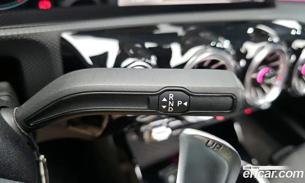 Mercedes-Benz CLA-Class 2021 2.0 Автомат в Москве № 623250, фото 9