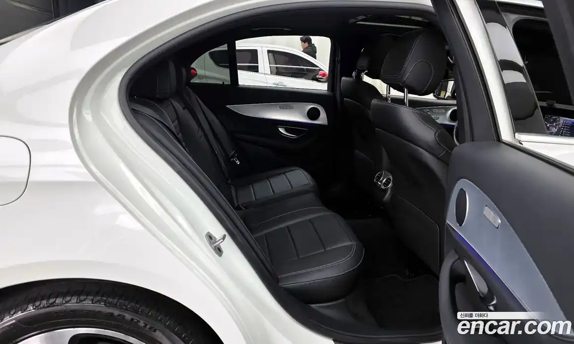 Mercedes-Benz E-Class 2020 2.0 Автомат в Москве № 623303, фото 12