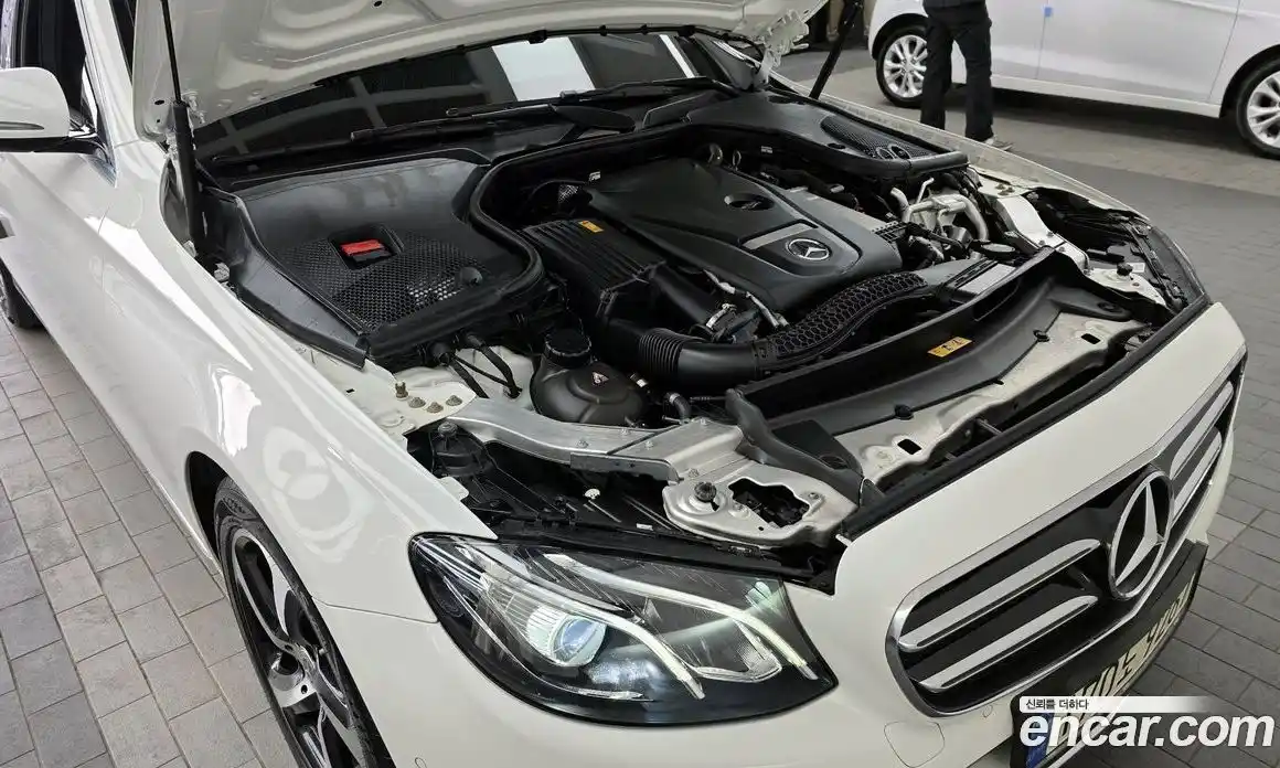 Mercedes-Benz E-Class 2020 2.0 Автомат в Москве № 623303, фото 6
