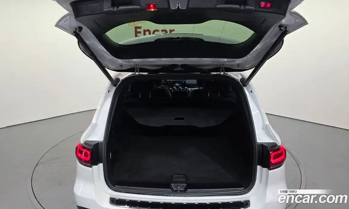 Mercedes-Benz GLB-Class 2021 2.0 Автомат в Москве № 623413, фото 20