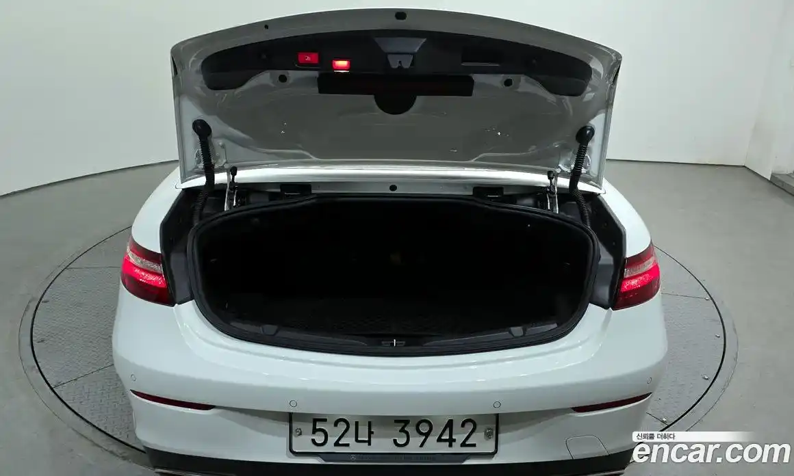 Mercedes-Benz E-Class 2018 3.0 Автомат в Москве № 623472, фото 20