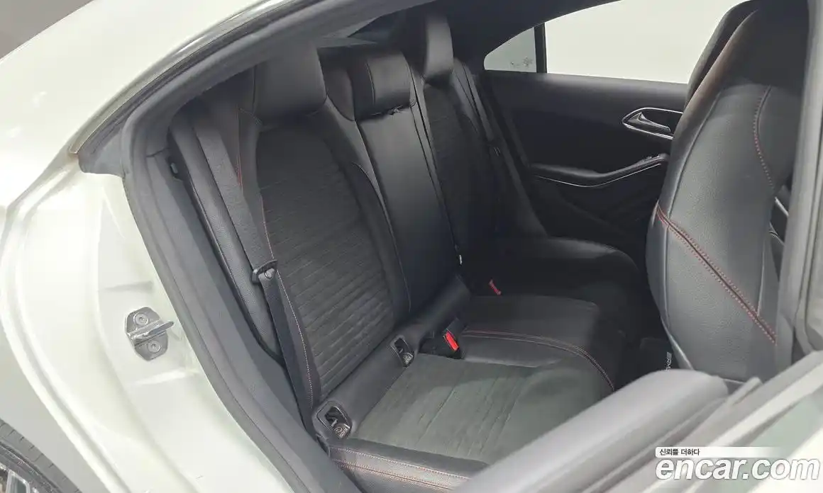 Mercedes-Benz CLA-Class 2019 2.0 Автомат в Москве № 624041, фото 12