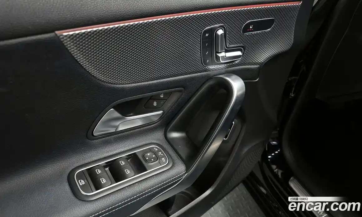 Mercedes-Benz A-Class 2021 2.0 Автомат в Москве № 624488, фото 19