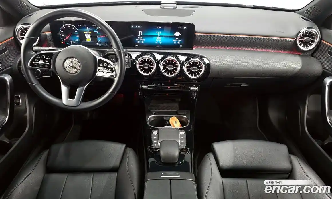 Mercedes-Benz A-Class 2021 2.0 Автомат в Москве № 624488, фото 7