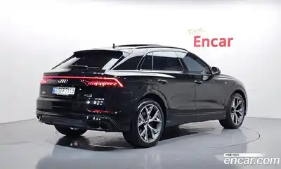 Audi Q8 2023 3.0 Автомат в Москве № 624803, миниатюра 2