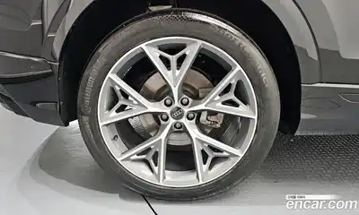 Audi Q8 2023 3.0 Автомат в Москве № 624803, миниатюра 5