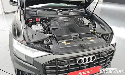 Audi Q8 2023 3.0 Автомат в Москве № 624803, миниатюра 6